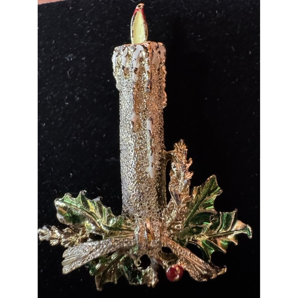 Vintage Gerry's Christmas Candle Brooch Gold Tone Holly Leaves Red Berry Holiday